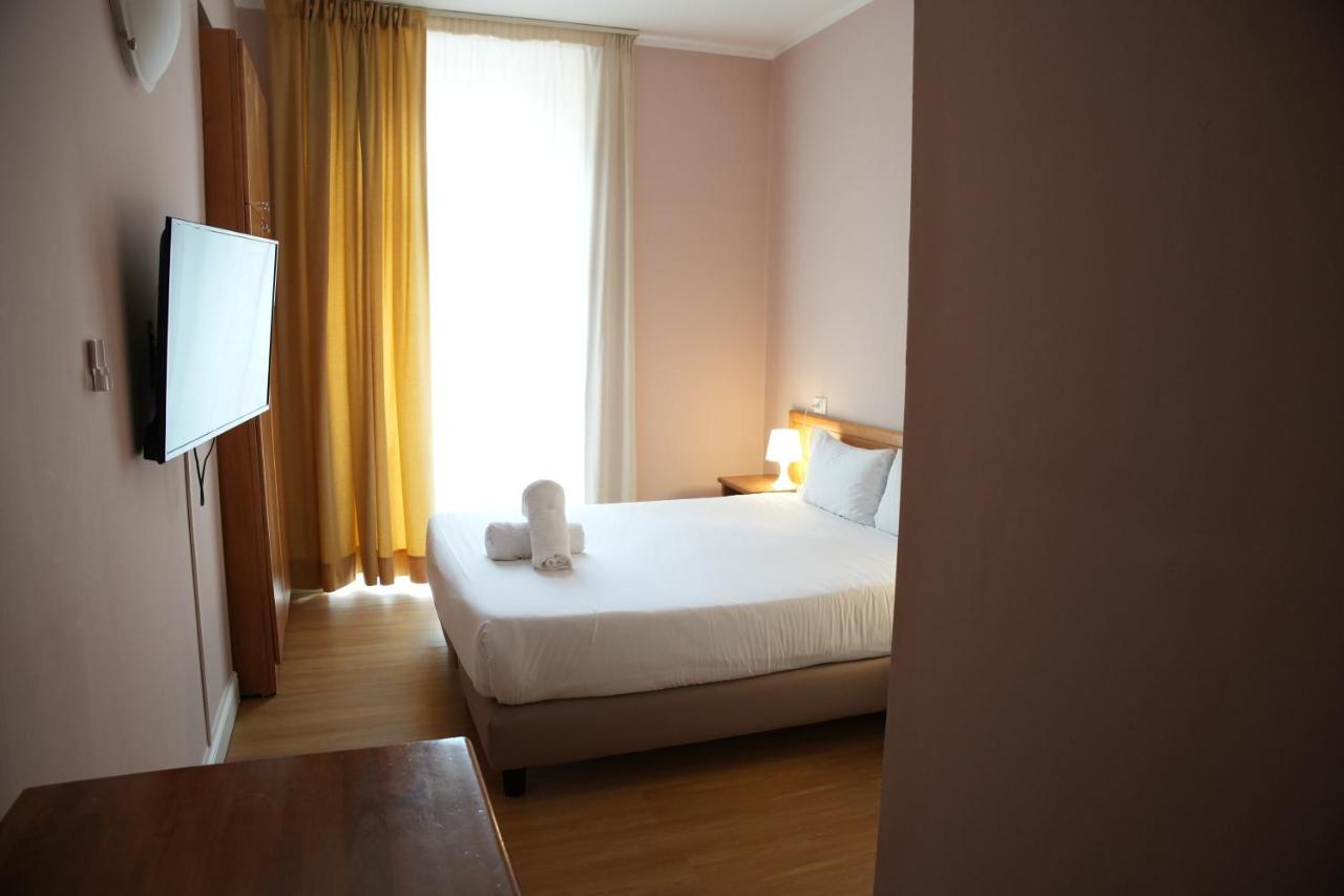 Hotel Montevecchio Торино Екстериор снимка