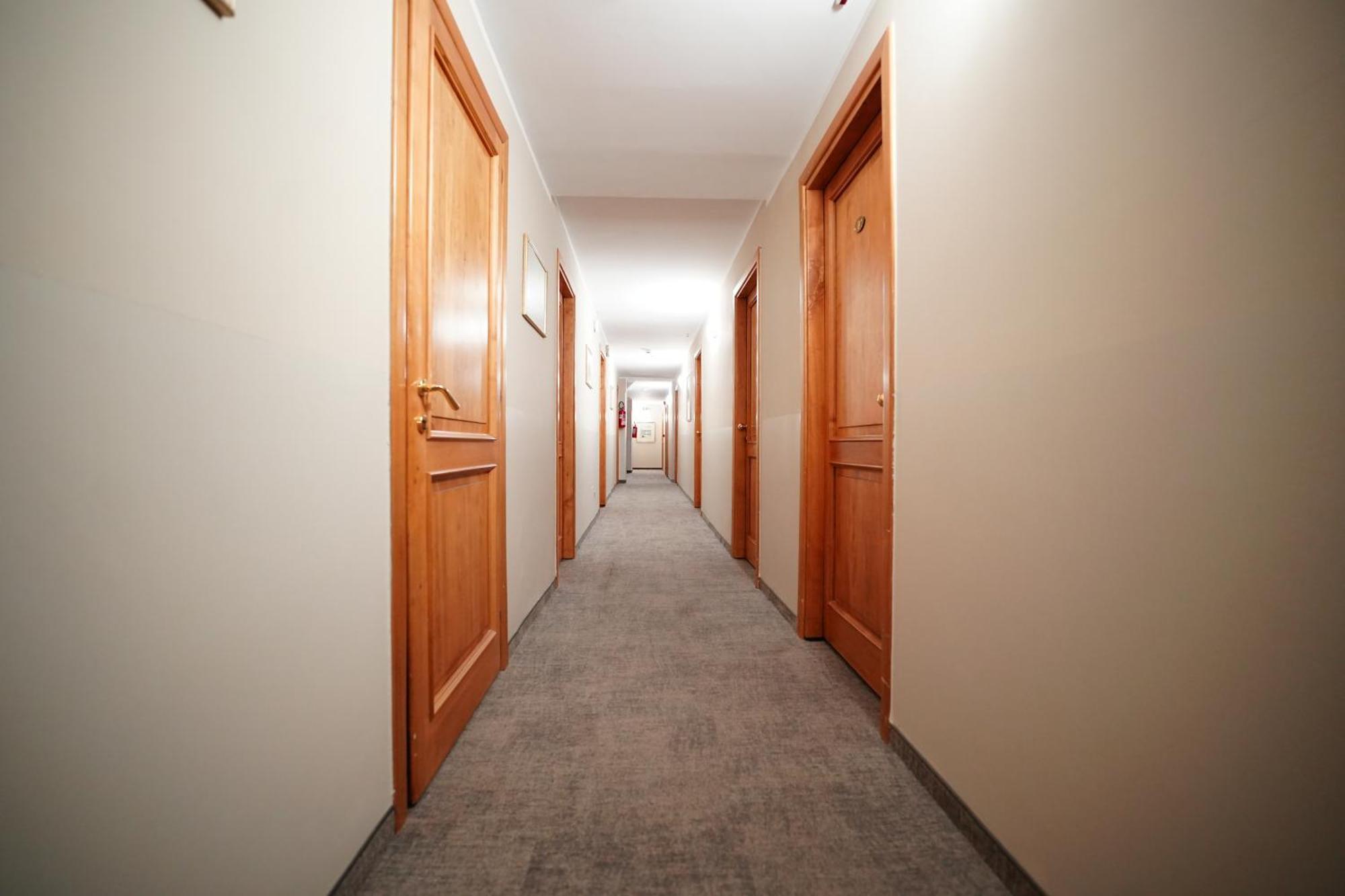Hotel Montevecchio Торино Екстериор снимка