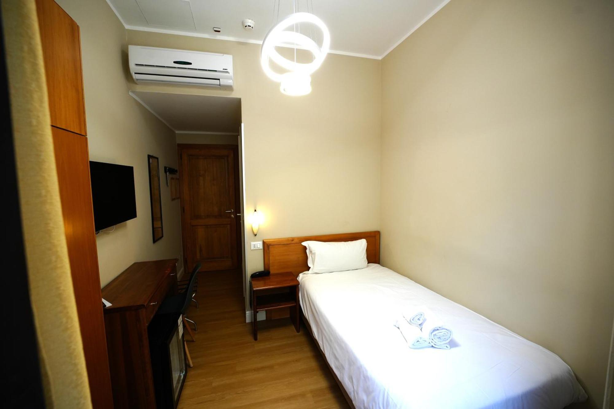 Hotel Montevecchio Торино Екстериор снимка